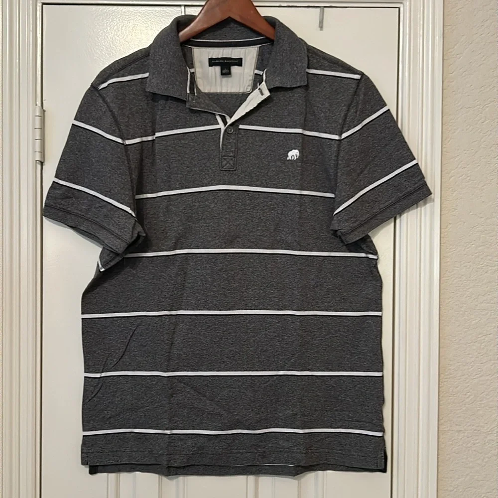 Banana Republic Gray White Striped Elephant Polo Shirt, Size Large
